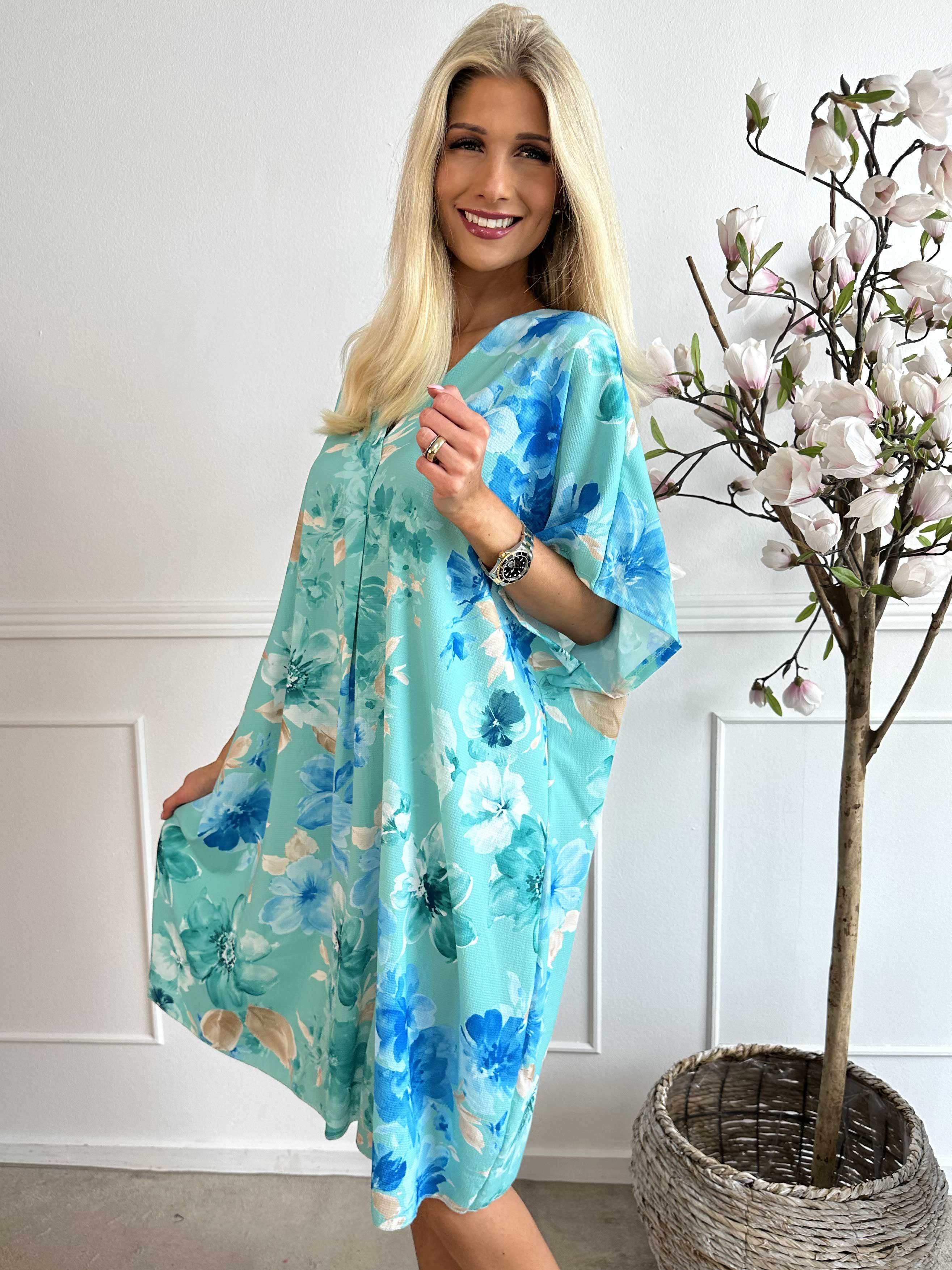 Mallie - Skjortekjole med blomsterprint med v-udskæring